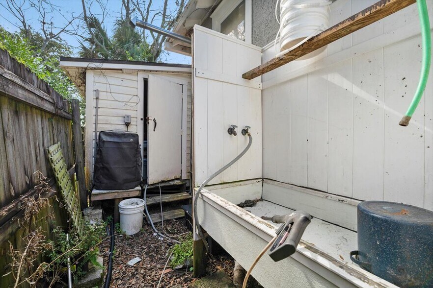 More Photos Of 4 White St, Saint Augustine Storefront For Lease