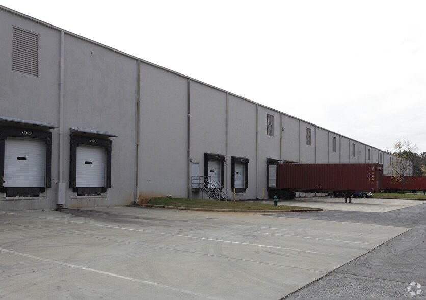 More Photos Of 166 Etowah Industrial Ct, Canton Warehouse For Lease