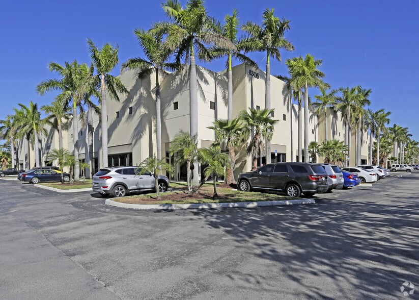 More Photos Of 8305 NW 27th St, Doral Distribution For Lease