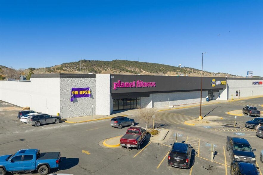 More Photos Of 1845 Haines Ave, Rapid City Freestanding For Sale