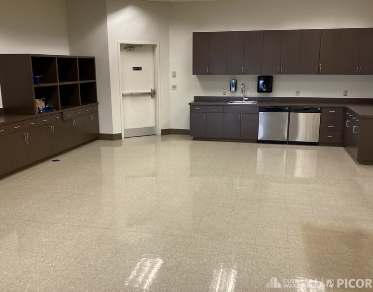 More Photos Of 6223 S Palo Verde Rd, Tucson Light Manufacturing For Lease