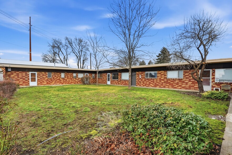 More Photos Of 2012 N Park Rd, Spokane Apartments For Sale