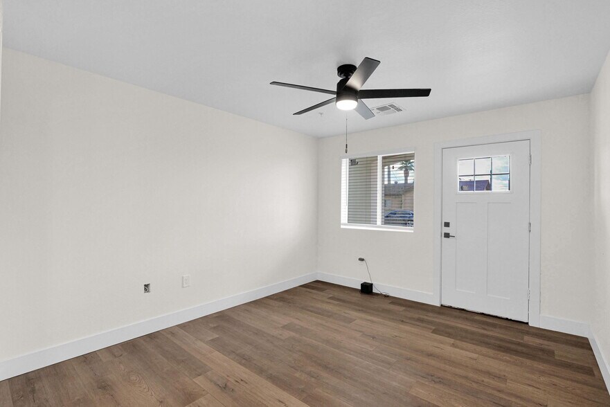 More Photos Of 410 W Hadley St, Phoenix Apartments For Sale