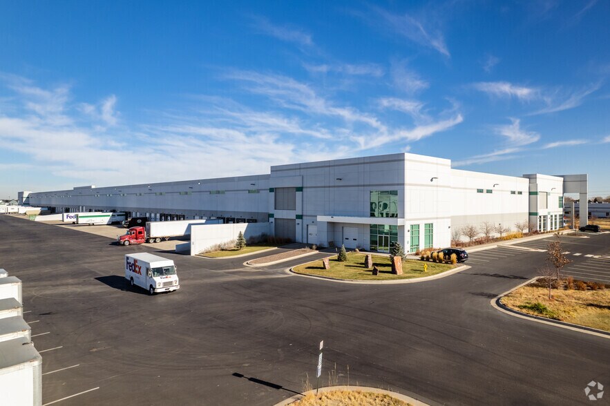 More Photos Of 5503 Havana St, Denver Warehouse For Lease