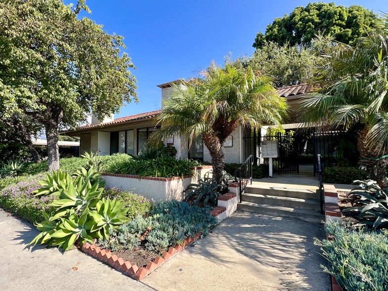 Primary Photo Of 5320 Carpinteria Ave, Carpinteria Office For Lease