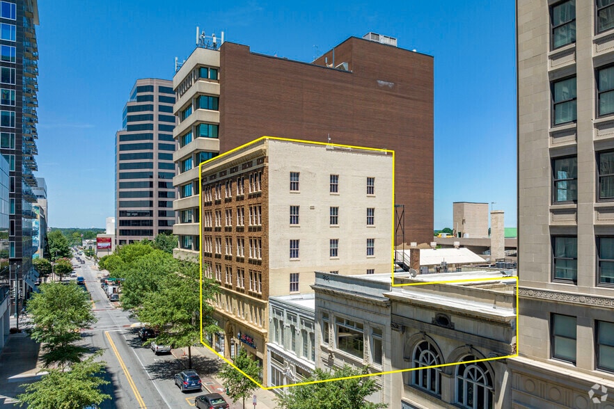 More Photos Of 114 N Elm St, Greensboro Office For Lease