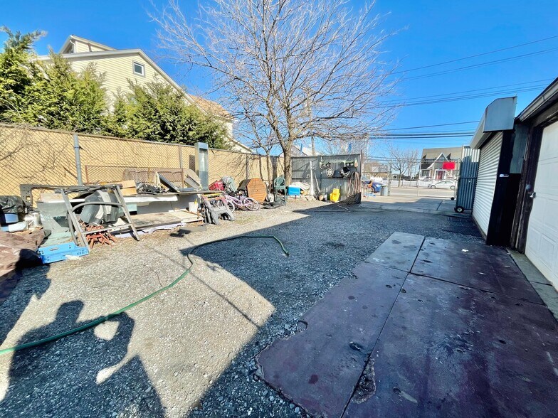 More Photos Of 1817 Cross Bay Blvd, Broad Channel General Retail For Sale