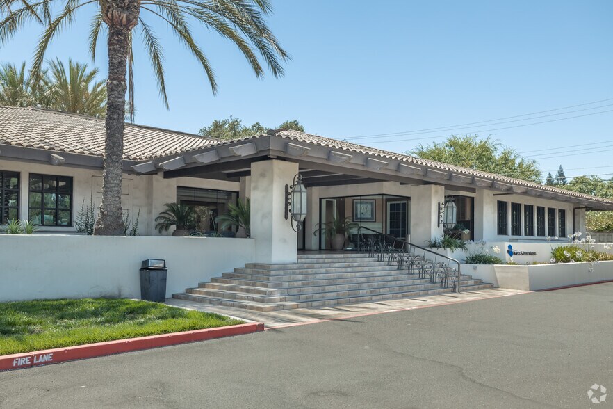 More Photos Of 401 Watt Ave, Sacramento Office For Sale