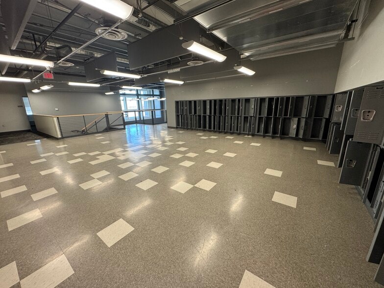 More Photos Of 1846 E 64th Ave, Anchorage Specialty For Sale