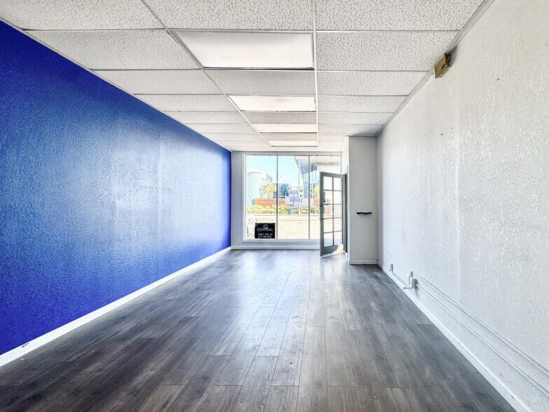 More Photos Of 2140 S El Camino Real, San Mateo Storefront Retail Residential For Lease