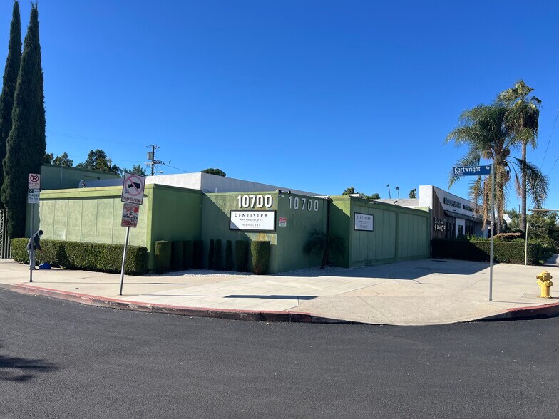 More Photos Of 10700 Burbank Blvd, North Hollywood Medical For Lease