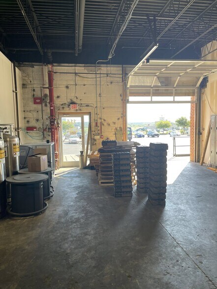 More Photos Of 1341 Hughes Ford Rd, Frederick Light Manufacturing For Sale