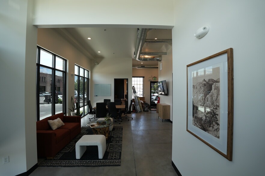 More Photos Of 827-833 E Pioneer Rd, Draper Loft Creative Space For Sale