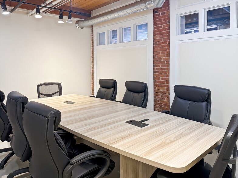 More Photos Of 322 W Main St, Tilton Coworking Space