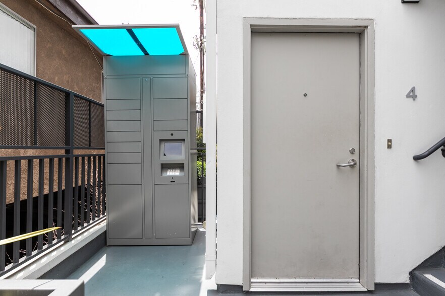 More Photos Of 1743 Butler Ave, Los Angeles Apartments For Sale