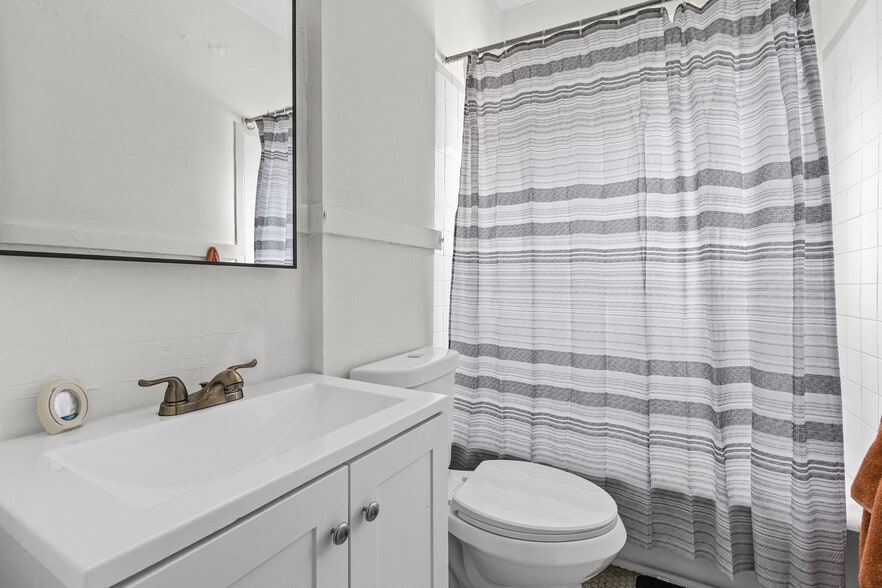 More Photos Of 321 Driving Park Ave, Rochester Apartments For Sale