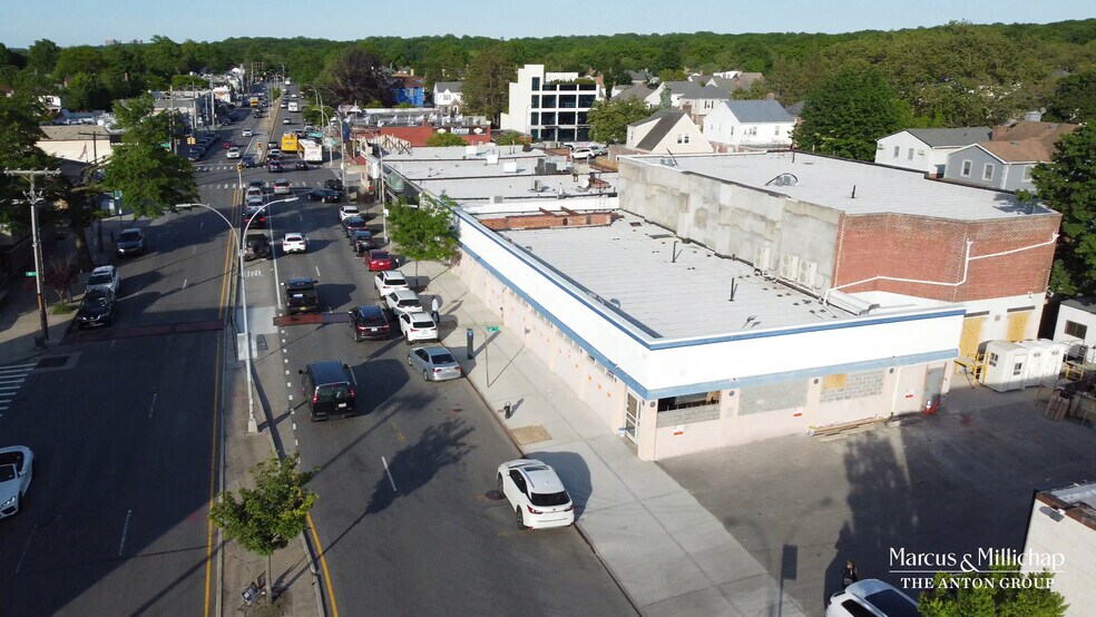 More Photos Of 18616 Union Tpke, Fresh Meadows Storefront For Sale