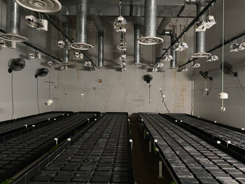 More Photos Of 4675 Kingston St, Denver Warehouse For Lease