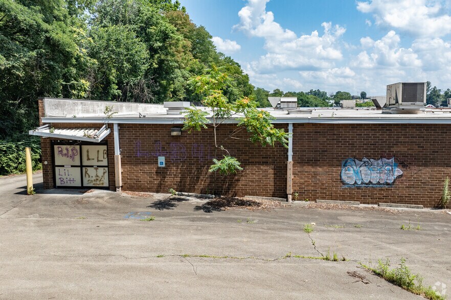 More Photos Of 3735 William Penn Hwy, Monroeville Freestanding For Lease