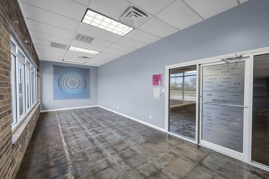 More Photos Of 7510 Lawndale St, Houston Warehouse For Sale