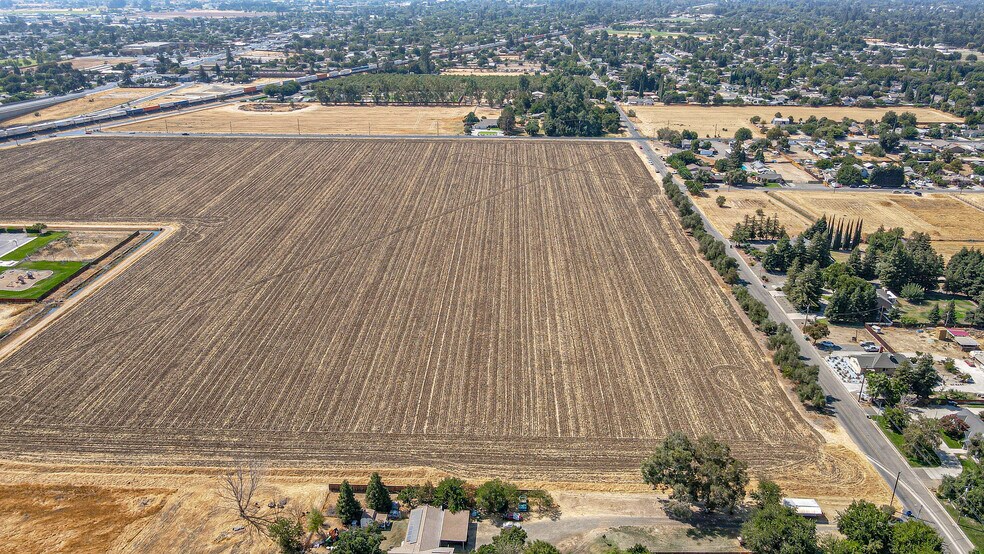 More Photos Of 41 Acres Stretch, McKee & Santa Fe, Merced Land For Sale