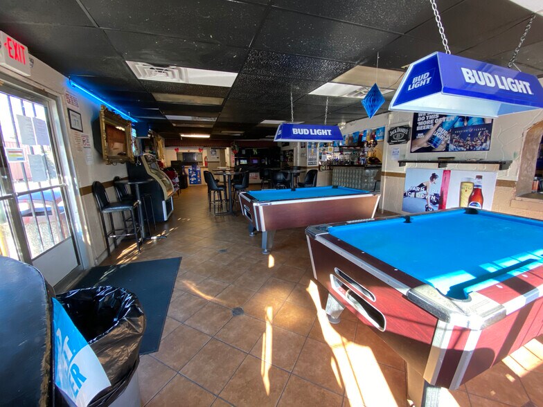 More Photos Of 7147 Harrisburg Blvd, Houston Restaurant For Sale