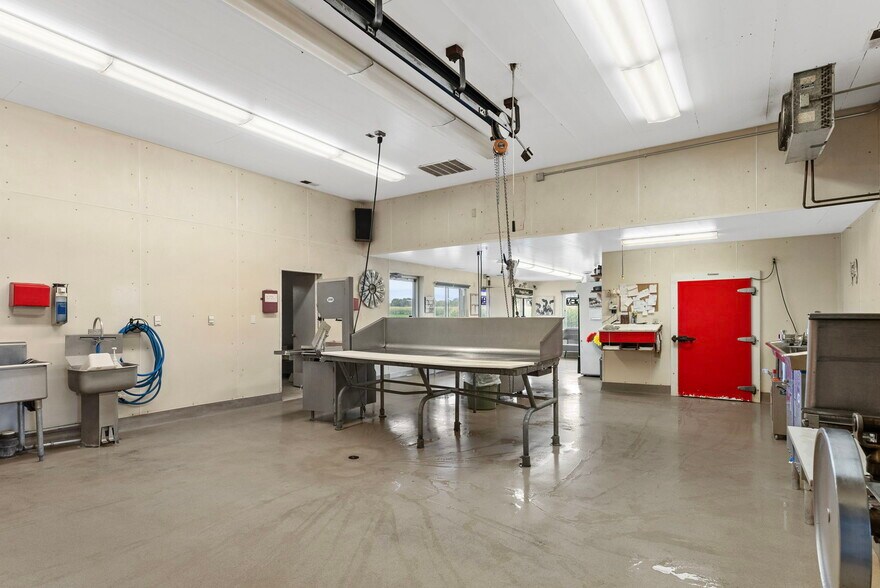 More Photos Of 3787 N New Franken Rd, New Franken General Retail For Sale