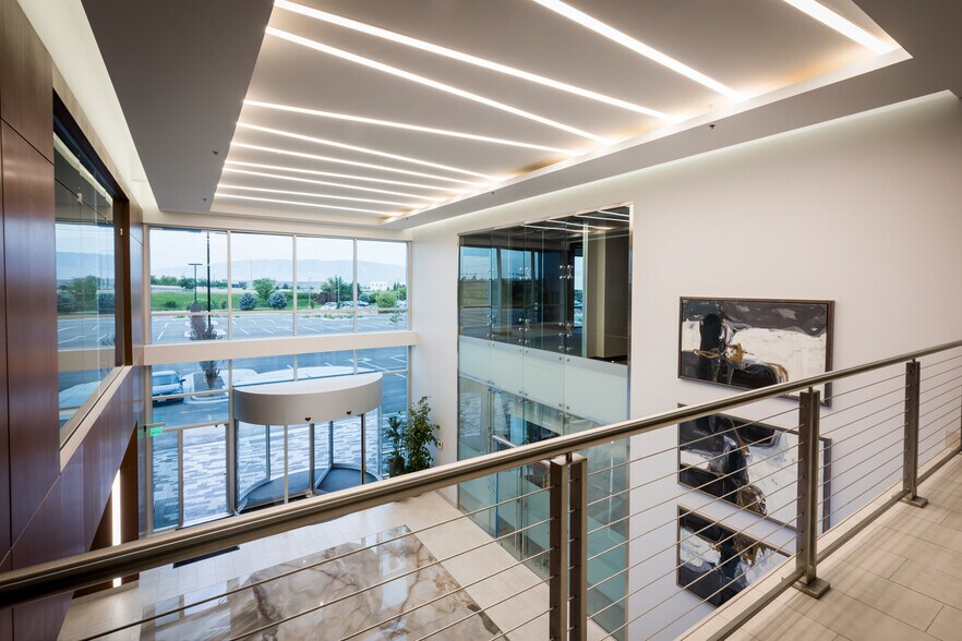 More Photos Of 2100 W Pleasant Grove Blvd, Pleasant Grove Office For Lease