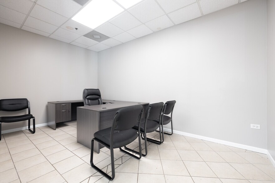 More Photos Of 1530 E New York St, Aurora Auto Dealership For Sale