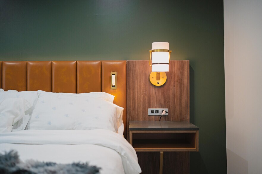 More Photos Of 1107 N Broadway, Santa Maria Hotel For Sale