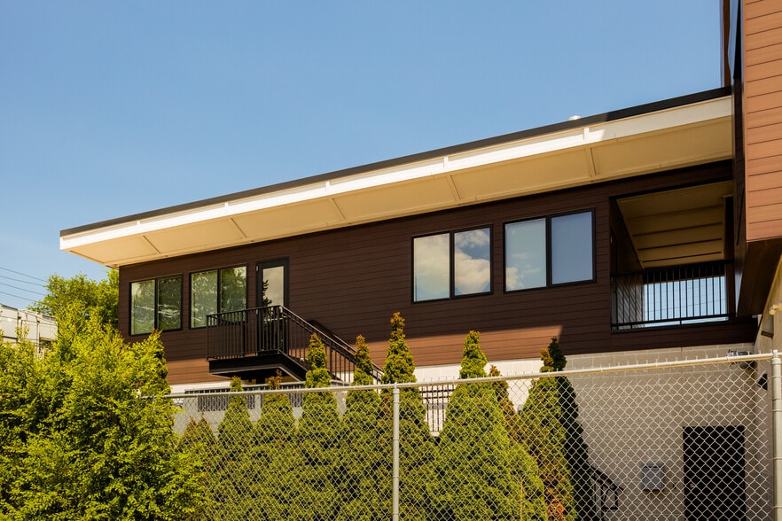 More Photos Of 440 Selden St, Detroit Office For Sale