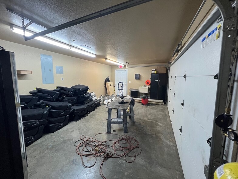 More Photos Of 1800 E Rancier Ave, Killeen Auto Dealership For Sale