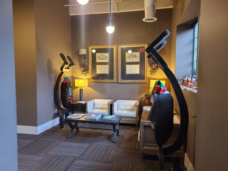 More Photos Of 5 Shore Ln, Bay Shore Apartments For Lease