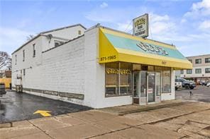 More Photos Of 967 Kenmore Ave, Kenmore Restaurant For Sale