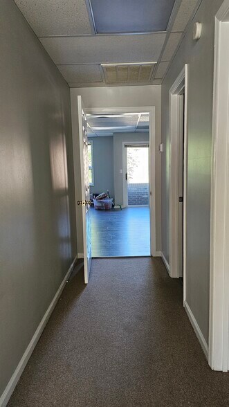 More Photos Of 1311 Jamestown Rd, Williamsburg Office For Sale