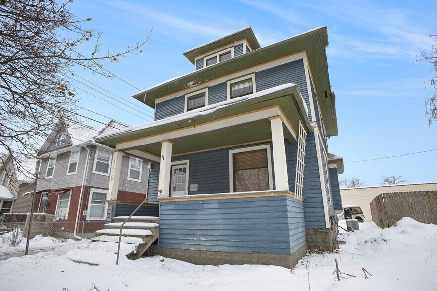 More Photos Of , Lansing Unknown For Sale