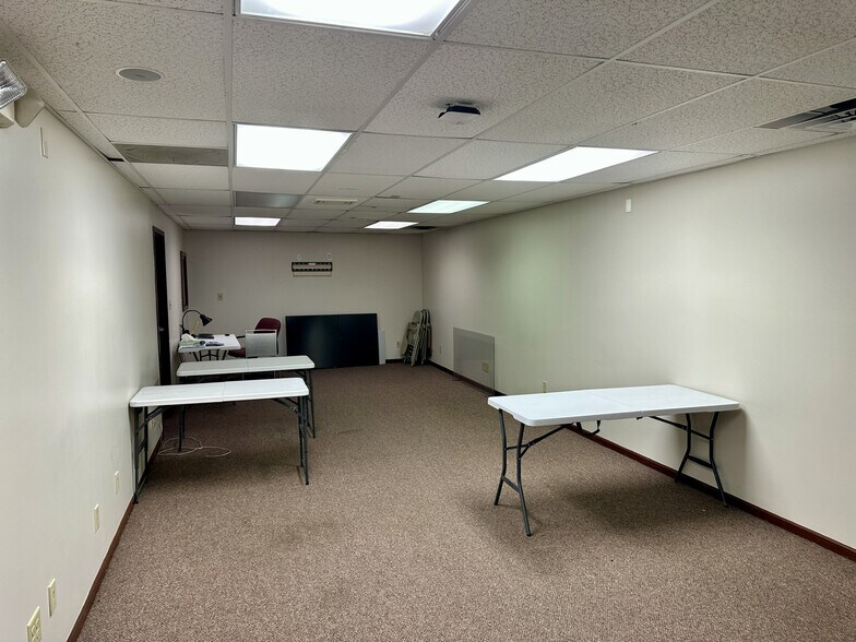 More Photos Of 4261 Morse Rd, Columbus Office For Sale