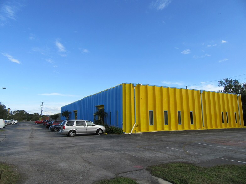 More Photos Of 12360 66th St N, Largo Office For Lease