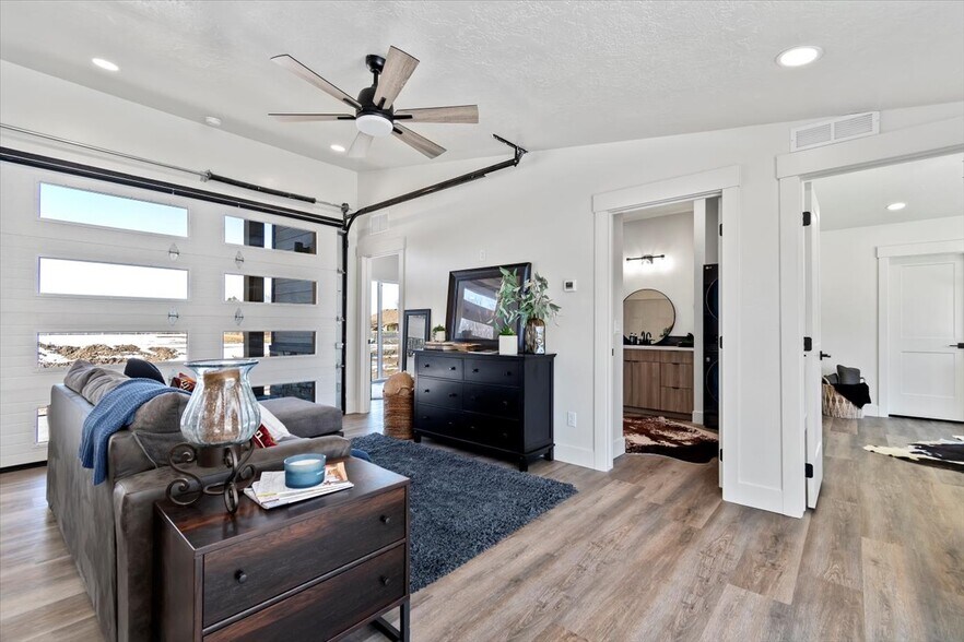 More Photos Of 362-436 W London St, Middleton Manufactured Housing Mobile Home Park For Sale