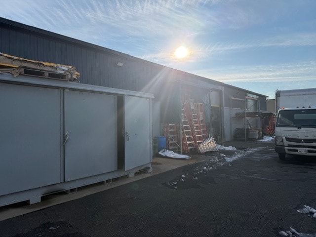 More Photos Of 17 W Stepar Pl, Huntington Manufacturing For Lease