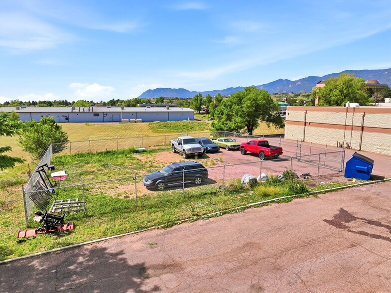 More Photos Of 949 Elkton Dr, Colorado Springs Warehouse For Lease