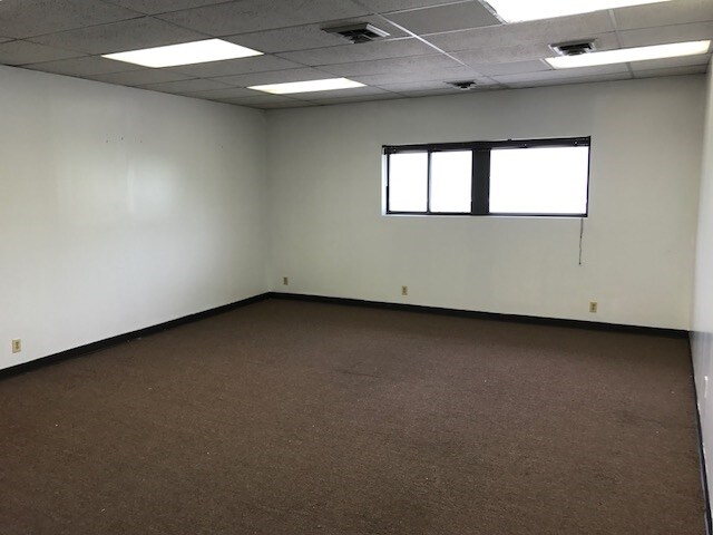 More Photos Of 113 E Taft Rd, North Syracuse Medical For Lease
