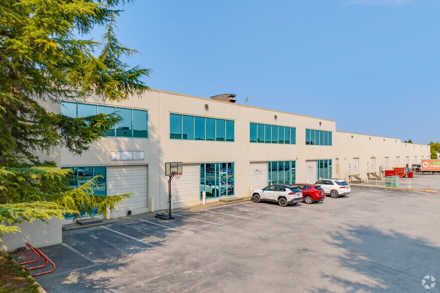 More Photos Of 11780 Hammersmith Way, Richmond Light Distribution For Lease