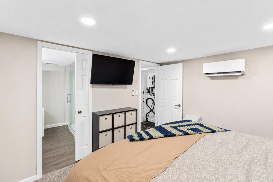 More Photos Of 217 W 28th St, Buena Vista Apartments For Sale