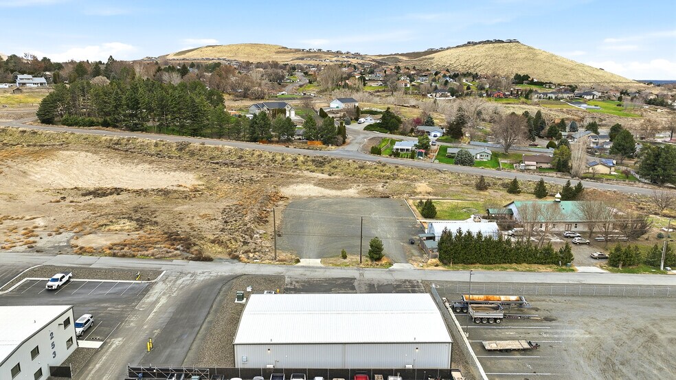 More Photos Of 249 Jackrabbit ln, Richland Industrial For Lease