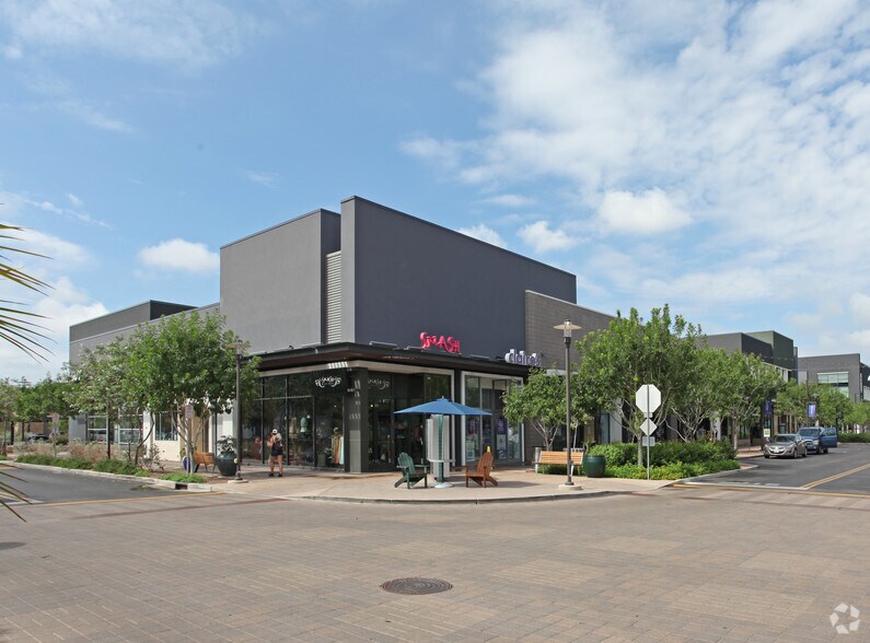 More Photos Of 2200 E Williams Field Rd, Gilbert Storefront Retail Office For Lease