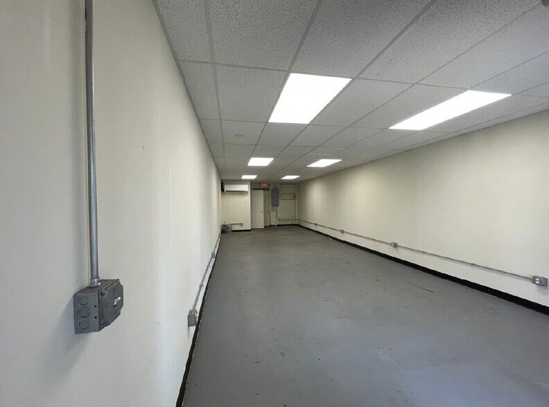 More Photos Of 123 E Kalamazoo St, Lansing Storefront Retail Office For Lease