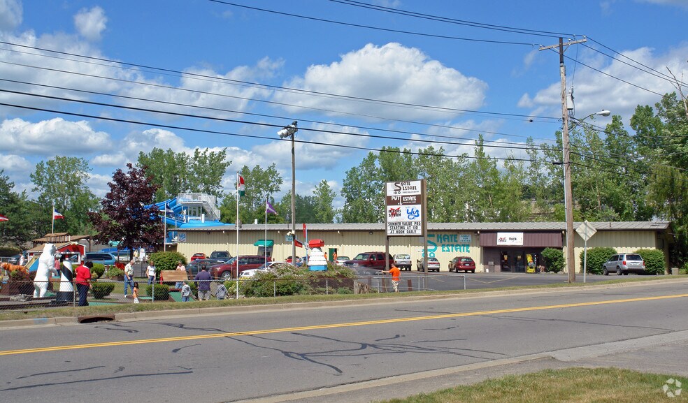 Primary Photo Of 3401 Vestal Rd, Vestal Township Sports And Entertainment For Sale