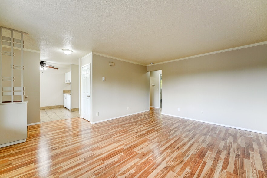 More Photos Of 3560 SW Vista Dr, Portland Apartments For Sale