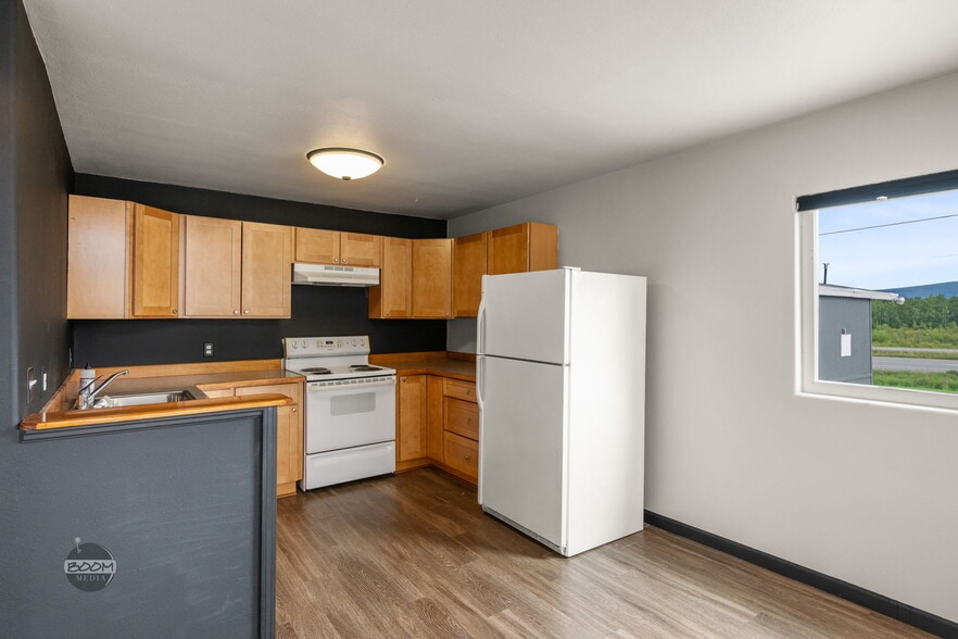 More Photos Of 5320 W Parks Hwy, Wasilla General Retail For Sale